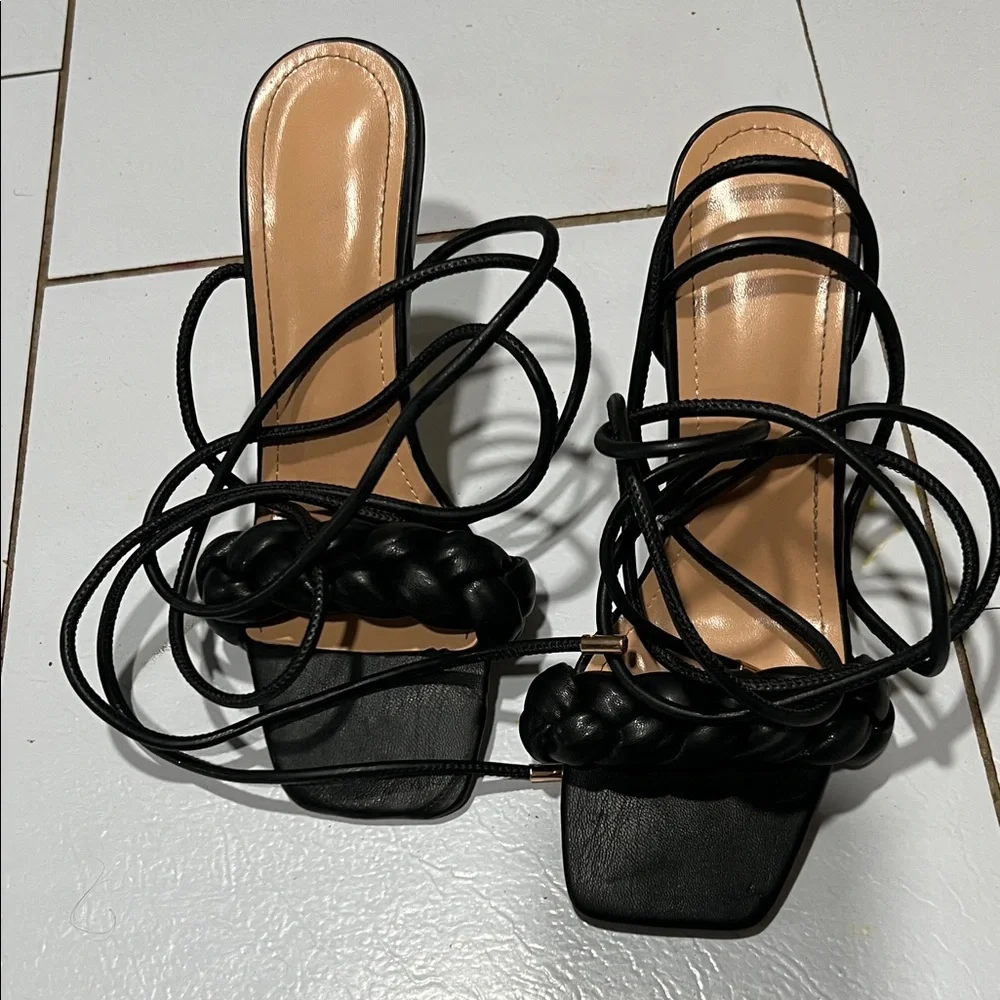 Elegant Black‎ Braided Strap Heels